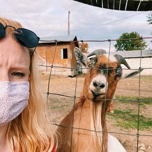 Meet your Posher, Megan